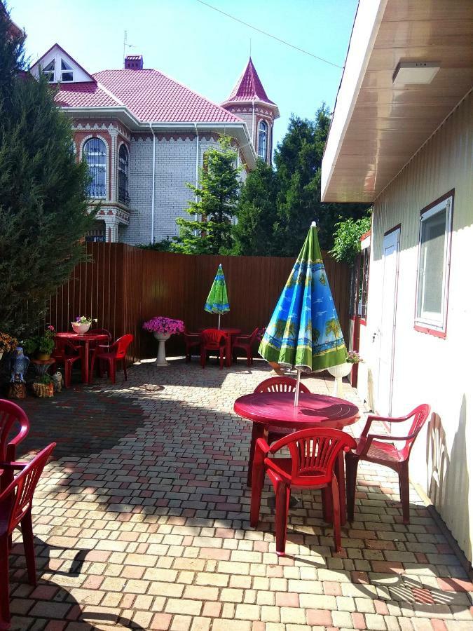 Mini Hotel Уютный Дворик Odesa Exterior photo